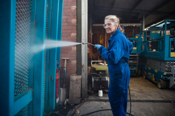 Why Choose Our Certified Pressure Washing Experts for Your Project Needs in South River, NM?