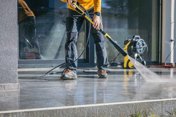 Best Sidewalk Pressure Washing  in South River, NM